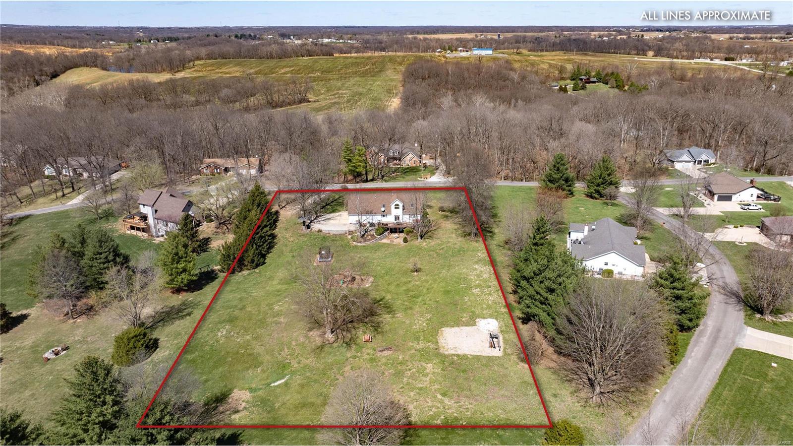 2907 Fox Run Drive Godfrey, IL 62035 - Photo 11 of 65