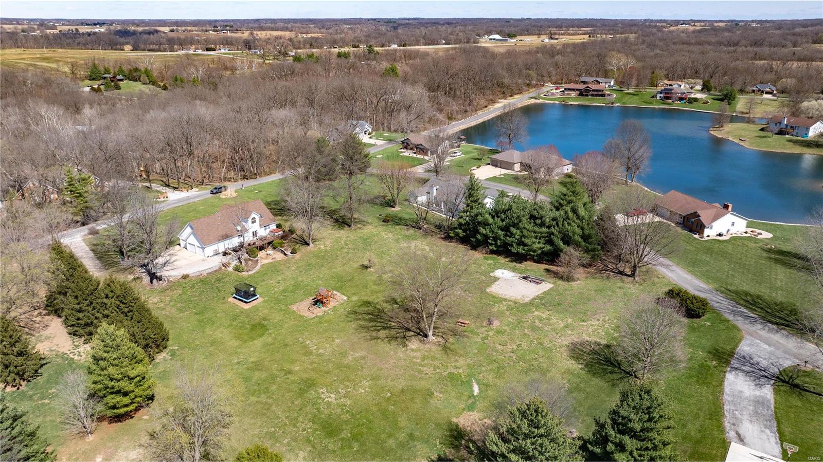 2907 Fox Run Drive Godfrey, IL 62035 - Photo 12 of 65