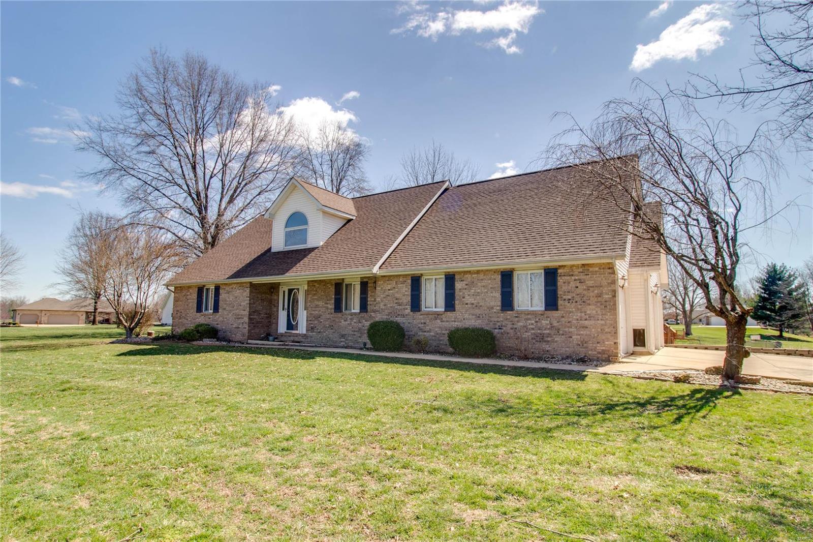 2907 Fox Run Drive Godfrey, IL 62035 - Photo 14 of 65