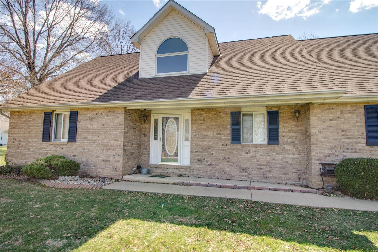 2907 Fox Run Drive Godfrey, IL 62035 - Photo 16 of 65