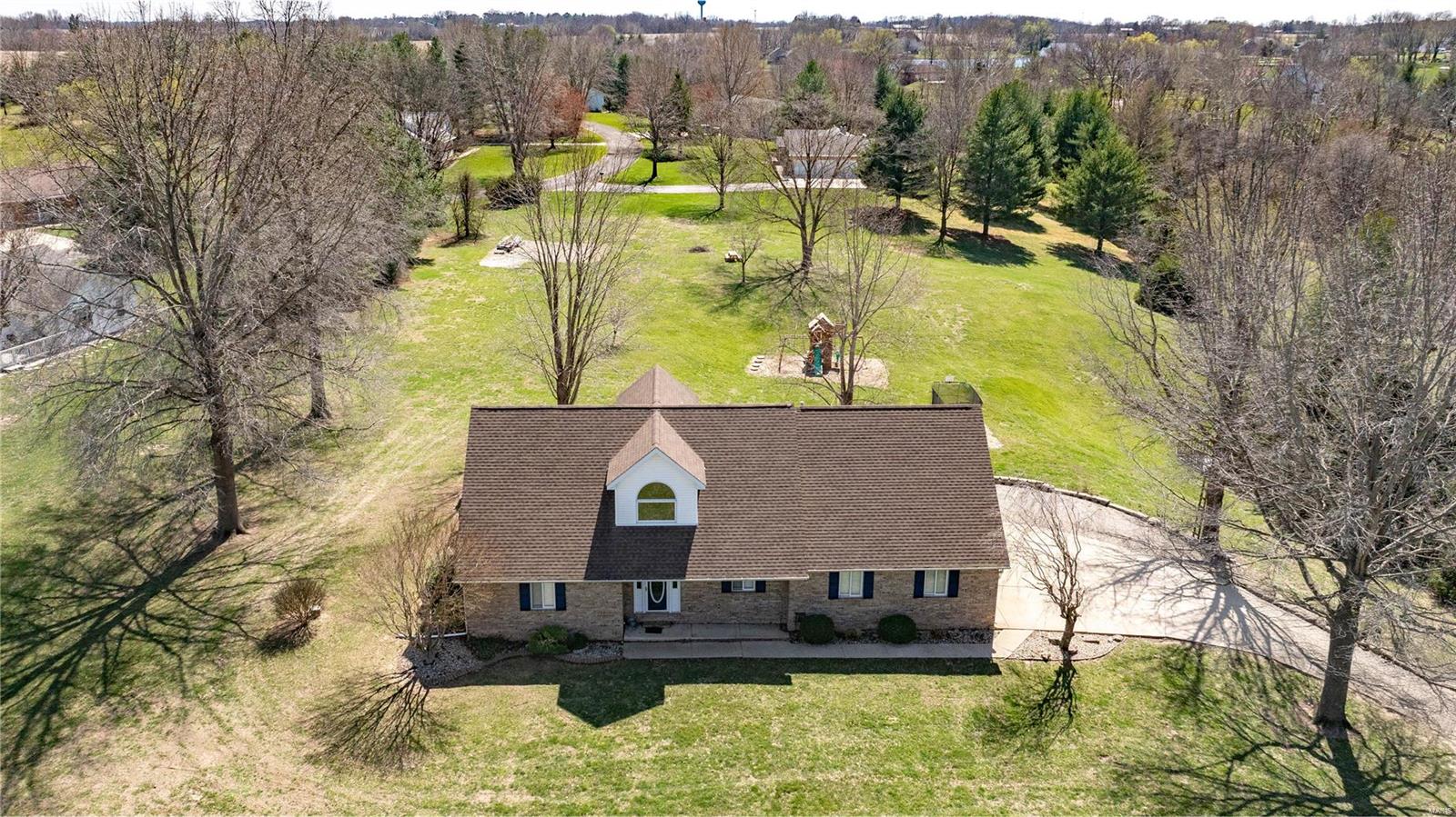 2907 Fox Run Drive Godfrey, IL 62035 - Photo 2 of 65