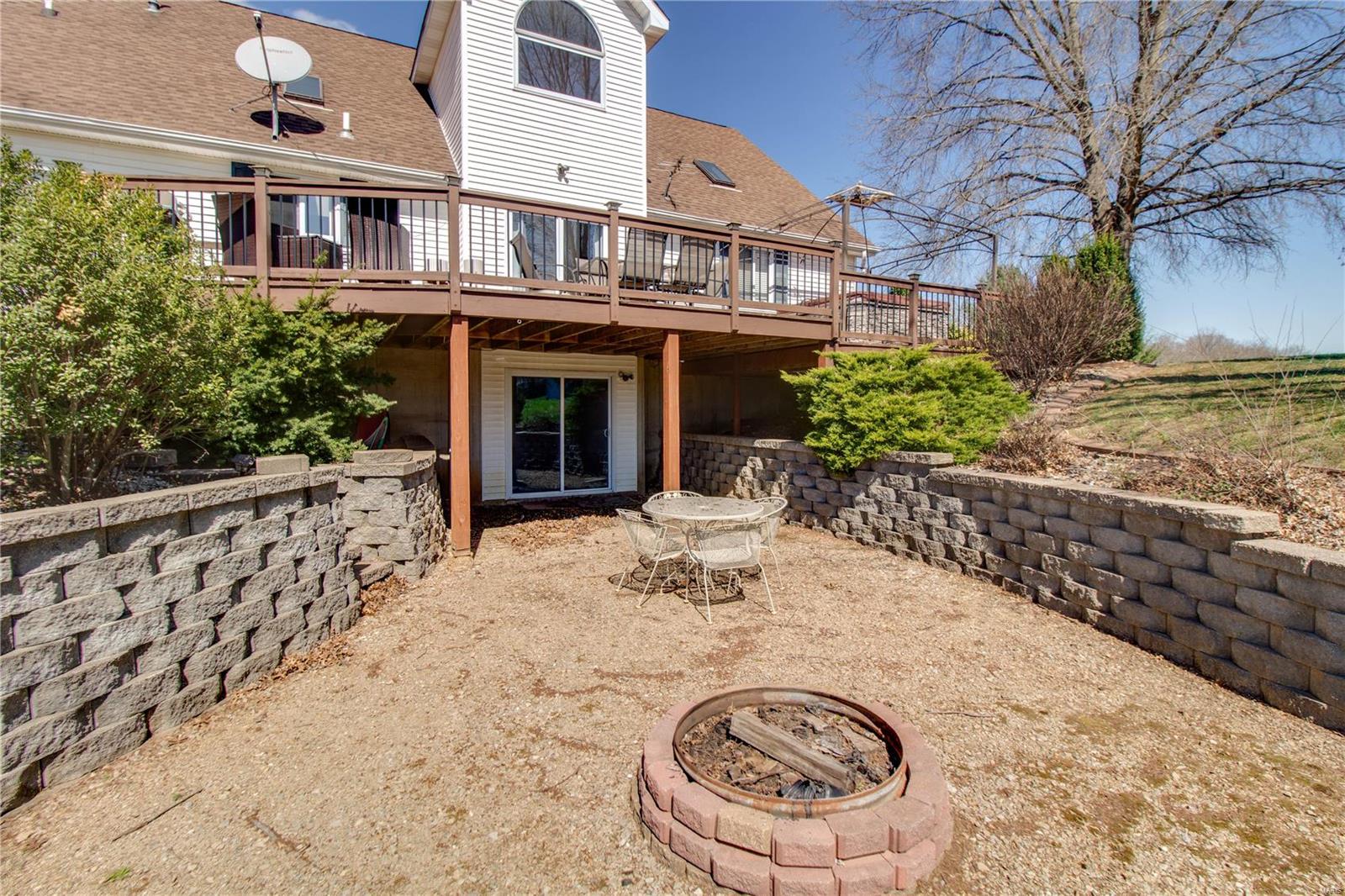 2907 Fox Run Drive Godfrey, IL 62035 - Photo 63 of 65