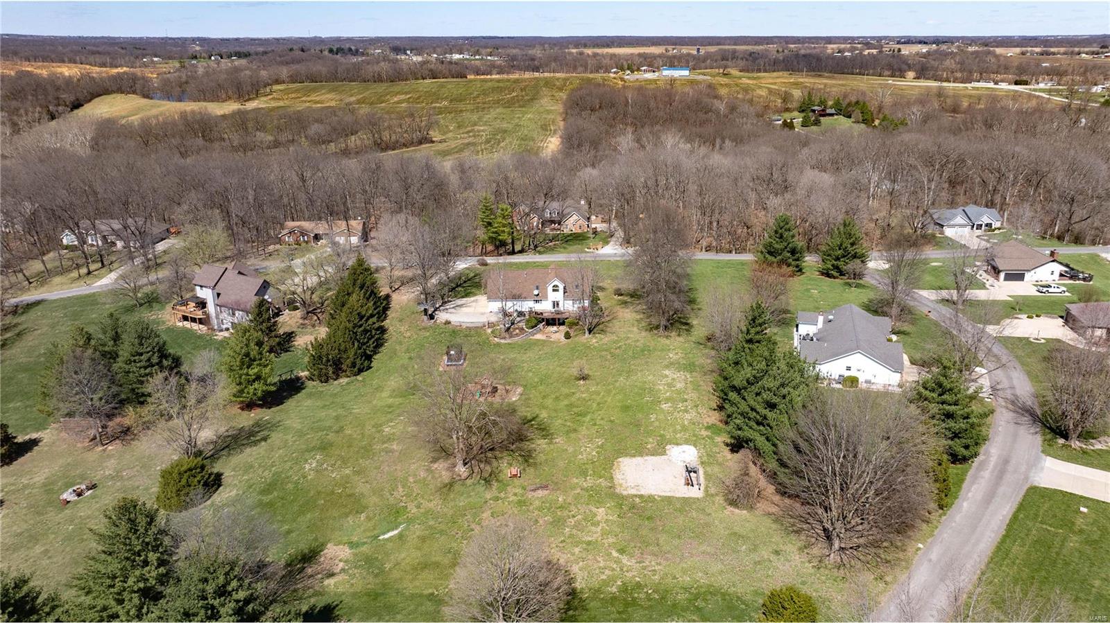 2907 Fox Run Drive Godfrey, IL 62035 - Photo 10 of 65