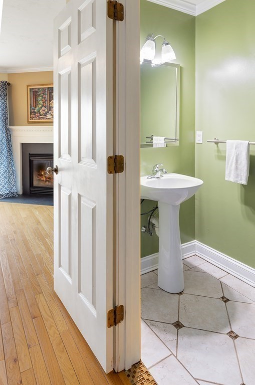 50 Whispering Pine Circle, Unit 50 Worcester, MA 01606 - Photo 13 of 35