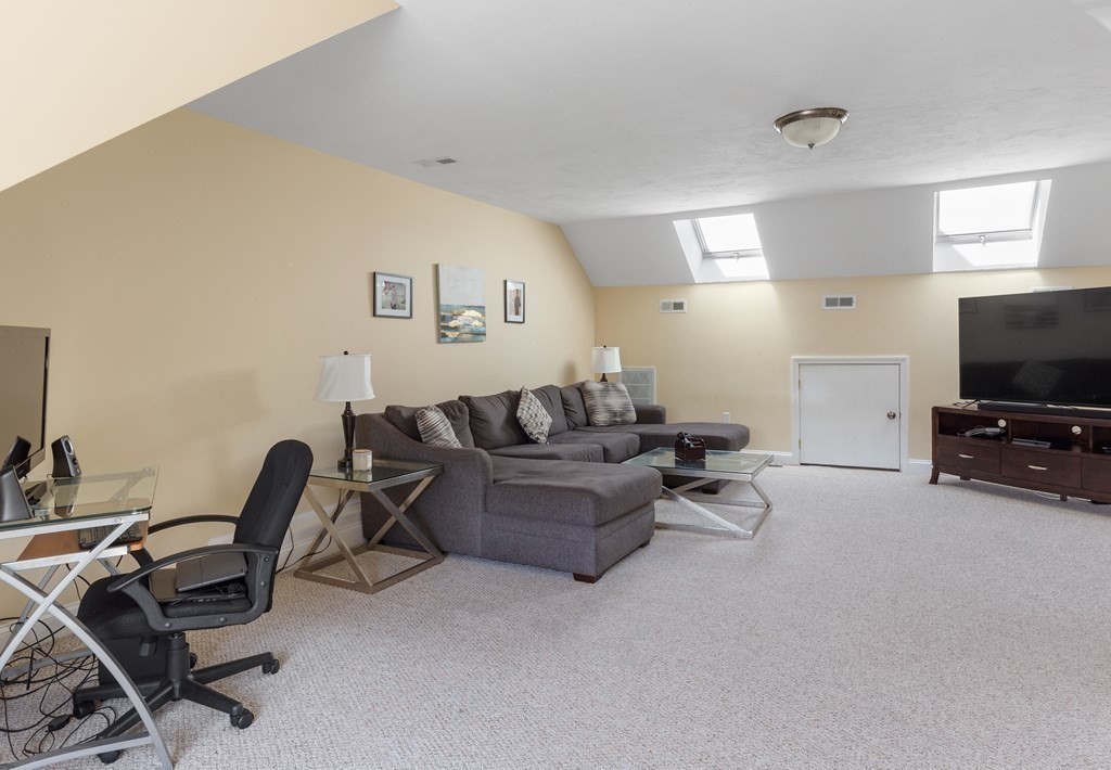 50 Whispering Pine Circle, Unit 50 Worcester, MA 01606 - Photo 25 of 35