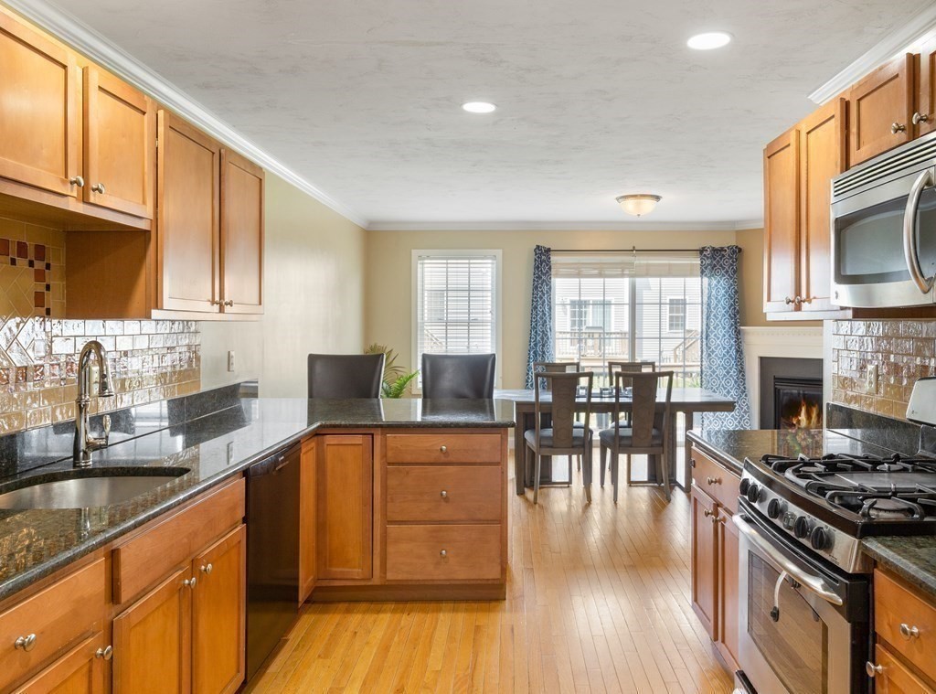 50 Whispering Pine Circle, Unit 50 Worcester, MA 01606 - Photo 6 of 35