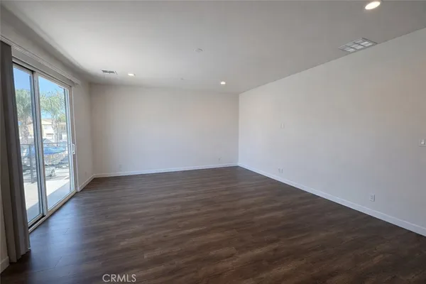 $5,490 | 7105 Dylan Court, Reseda, CA 91335