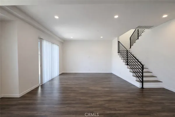 $5,490 | 7105 Dylan Court, Reseda, CA 91335