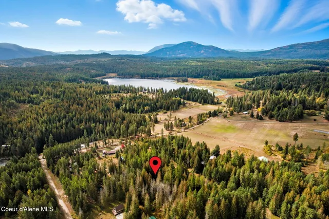 $499,999 | 113 Martin Bay Loop, Sagle, ID 83860