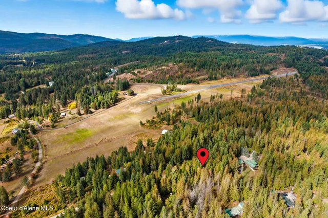 $499,999 | 113 Martin Bay Loop, Sagle, ID 83860