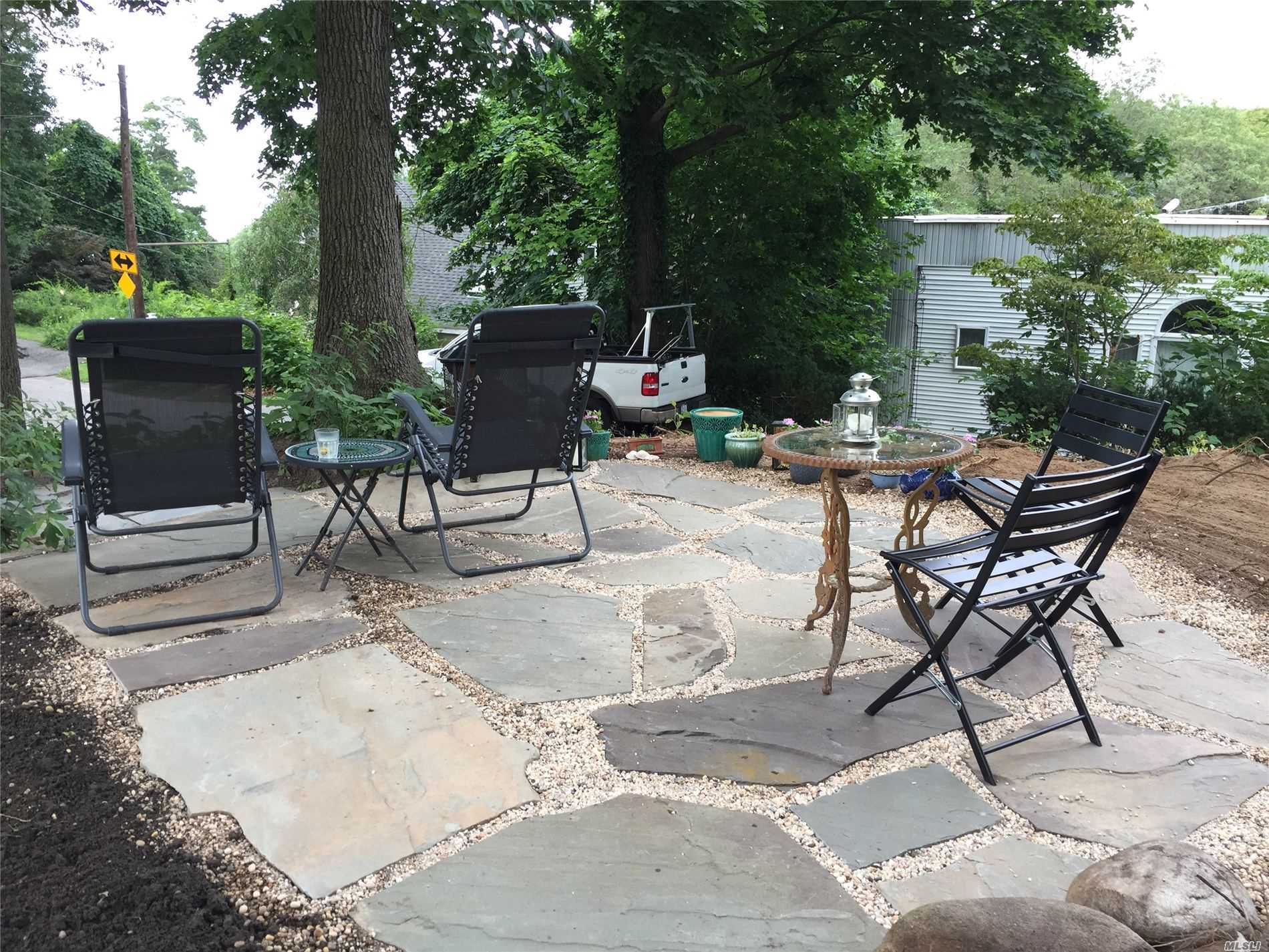 14 Yeoman Road Rocky Point, NY 11778 - Photo 15 of 18 Flowering Gardens