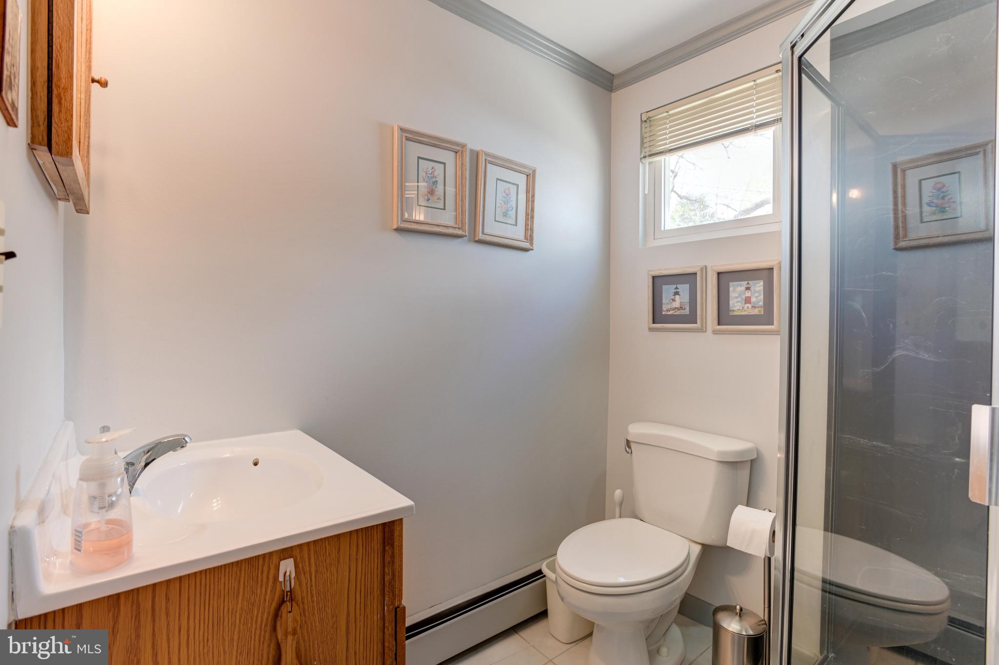 611 Kingston Road Baltimore, MD 21212 - Photo 19 of 44 Full bath main level