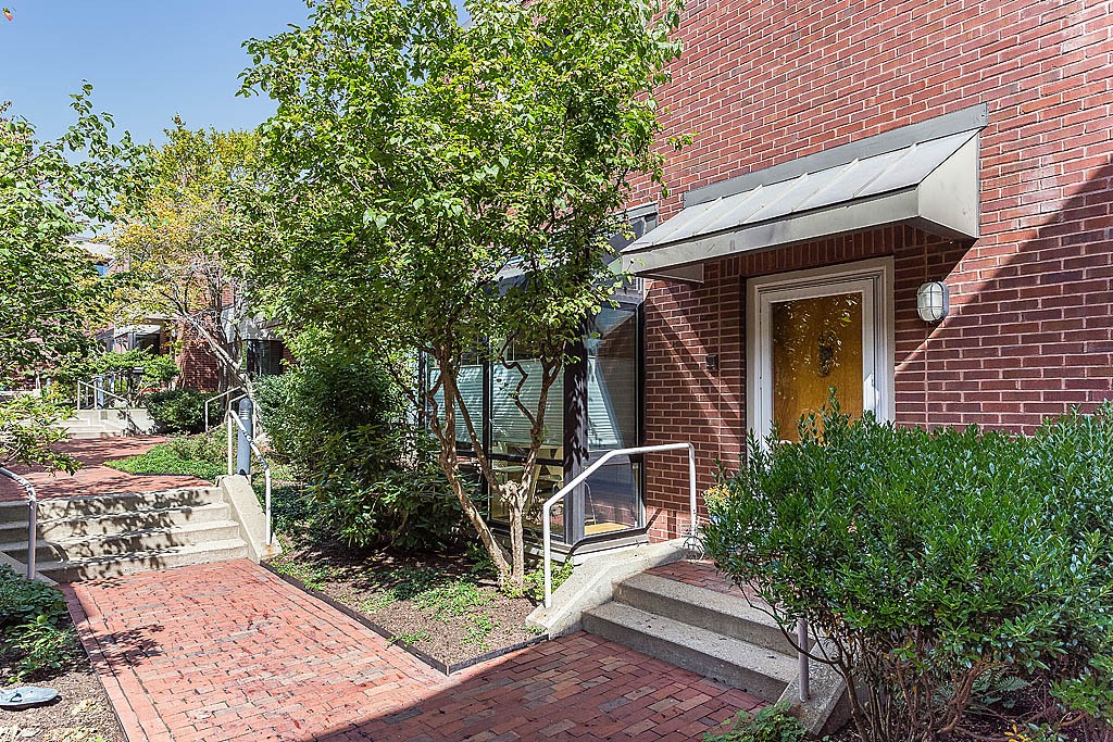 44 Shipway Place, Unit 44 Boston, MA 02129 - Photo 3 of 22