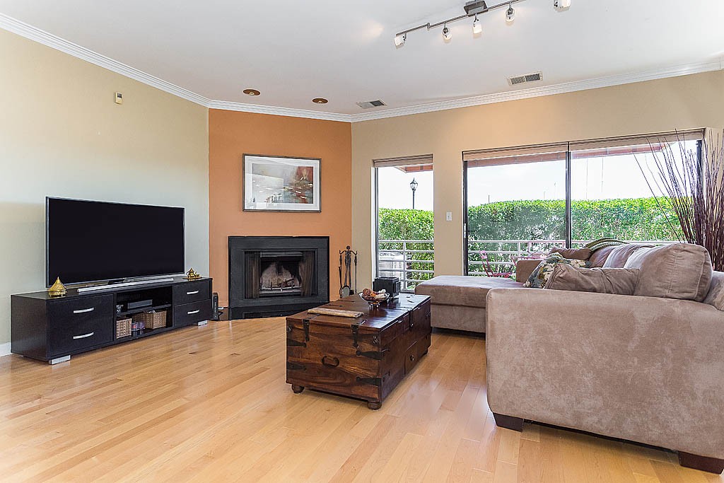 44 Shipway Place, Unit 44 Boston, MA 02129 - Photo 5 of 22