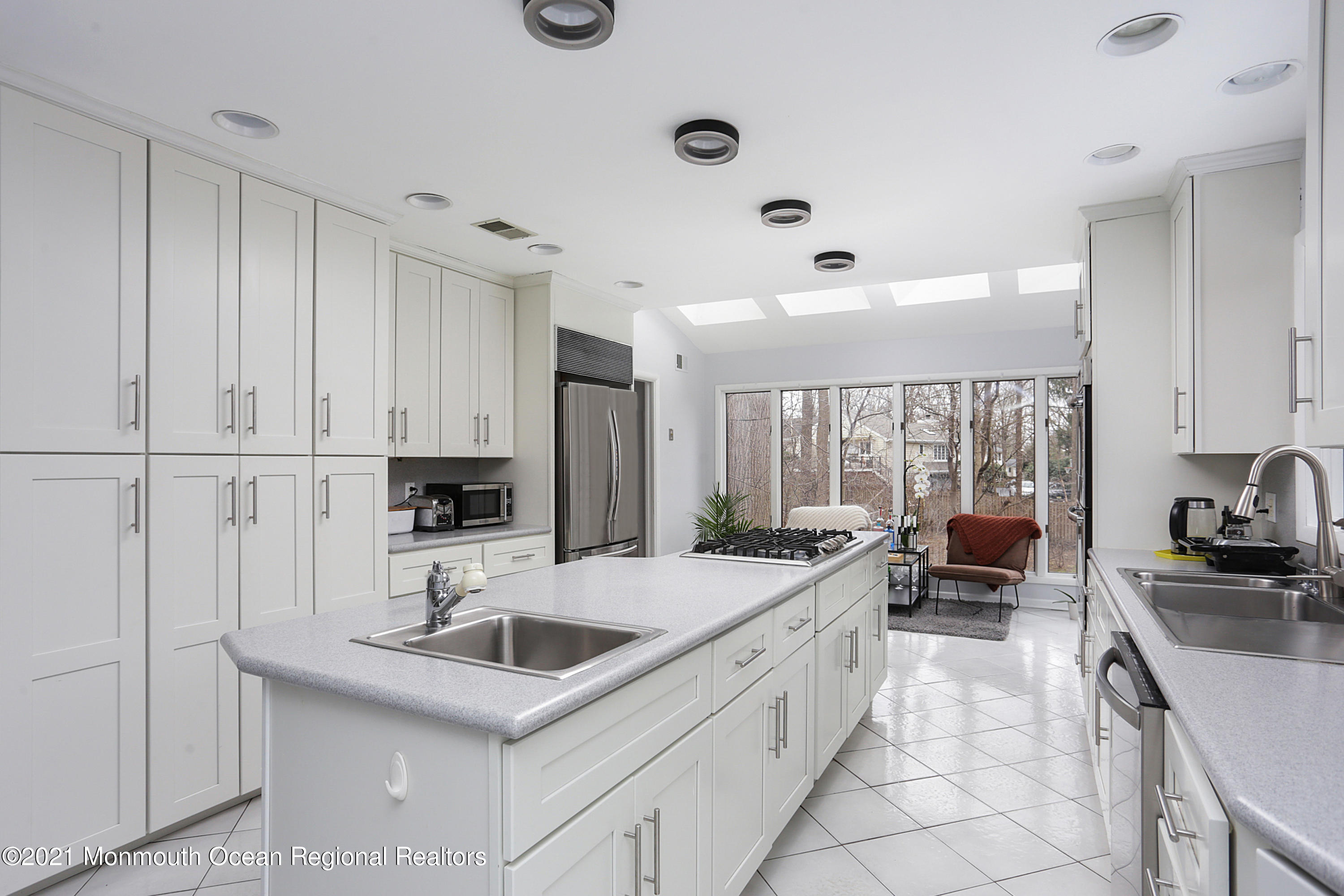 25 Laurel Brook Road Lincroft, NJ 07738 - Photo 14 of 35 IMG_0540