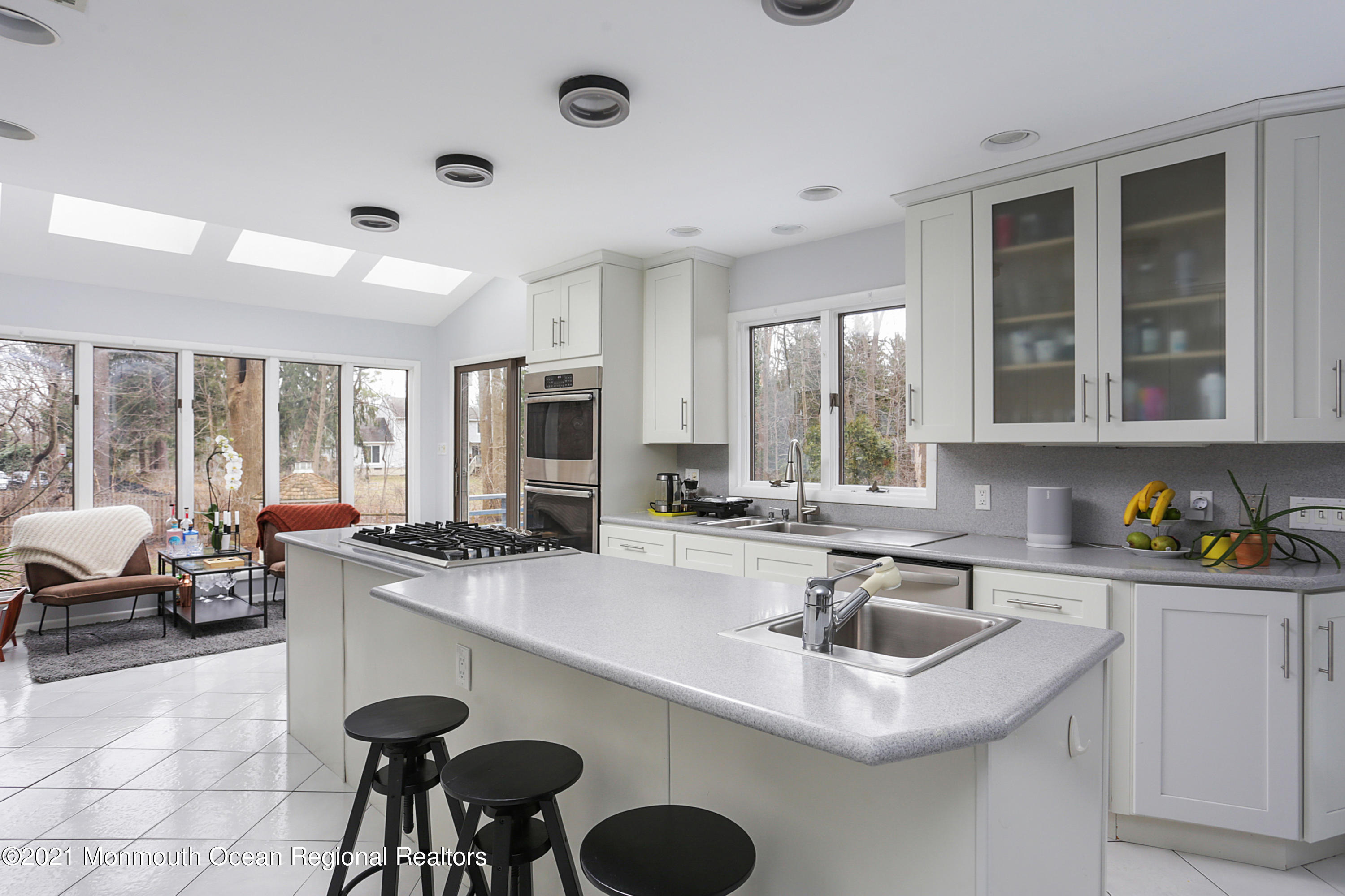 25 Laurel Brook Road Lincroft, NJ 07738 - Photo 15 of 35 IMG_0545