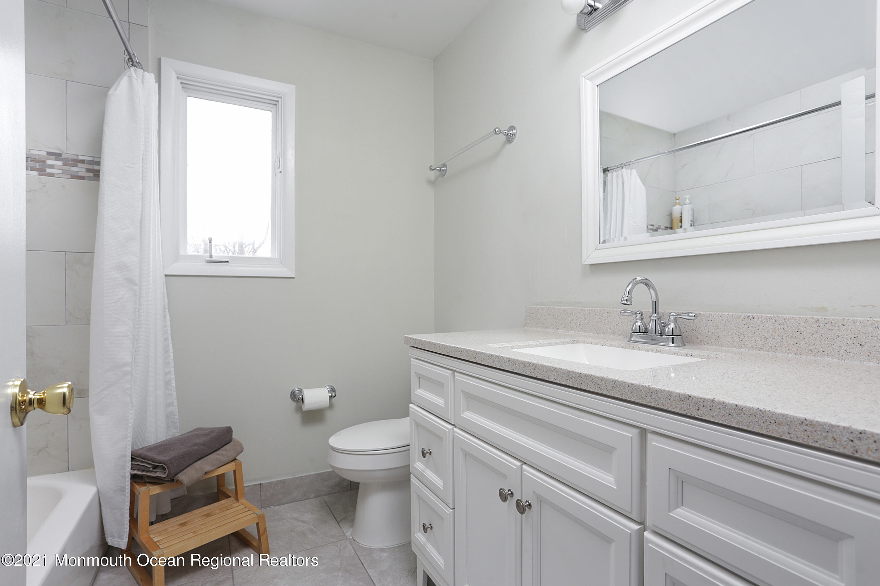 25 Laurel Brook Road Lincroft, NJ 07738 - Photo 22 of 35 IMG_0584