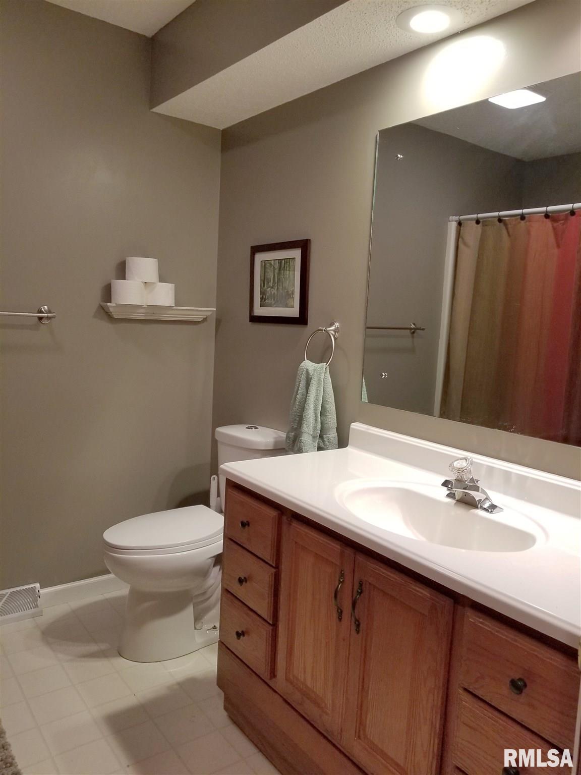 137 Basswood Road Springfield, IL 62712 - Photo 14 of 24