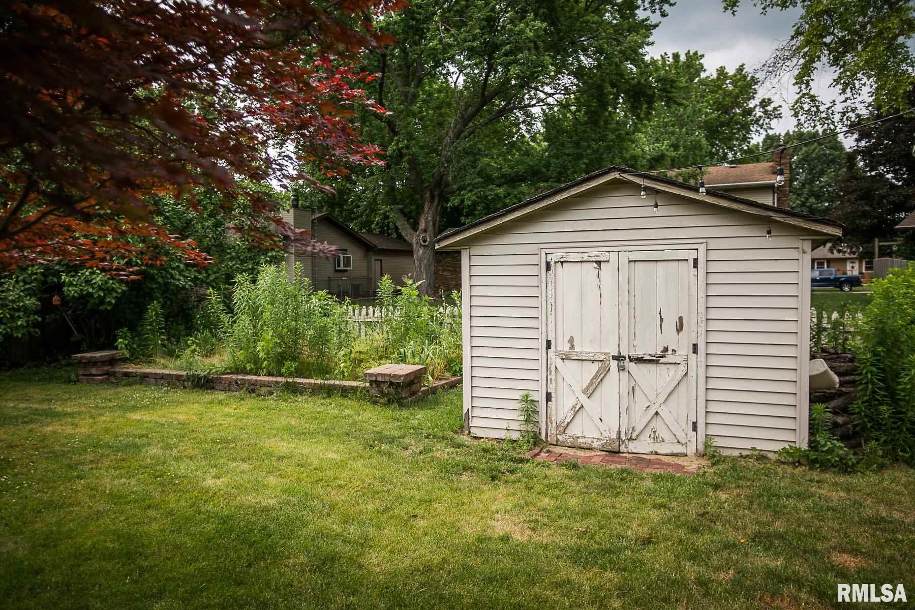 137 Basswood Road Springfield, IL 62712 - Photo 17 of 24