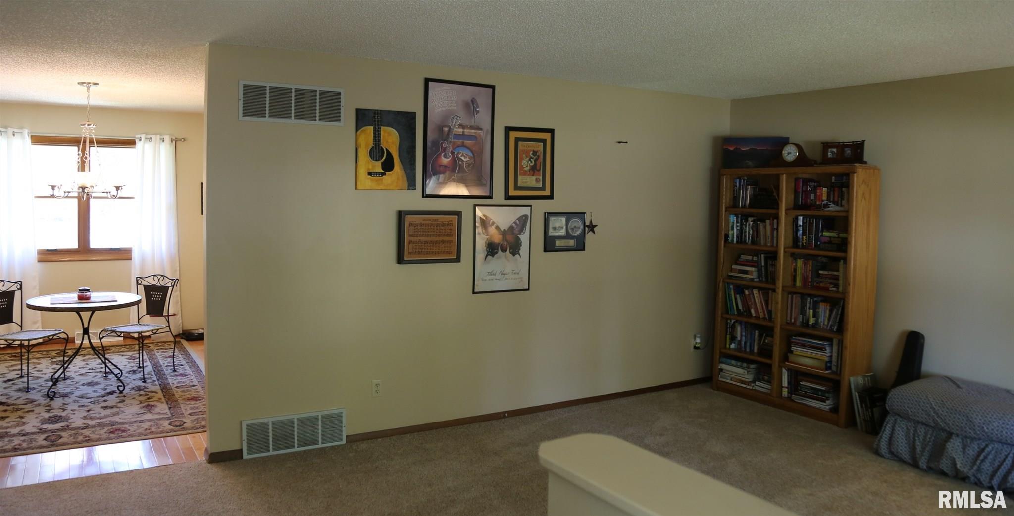 137 Basswood Road Springfield, IL 62712 - Photo 22 of 24