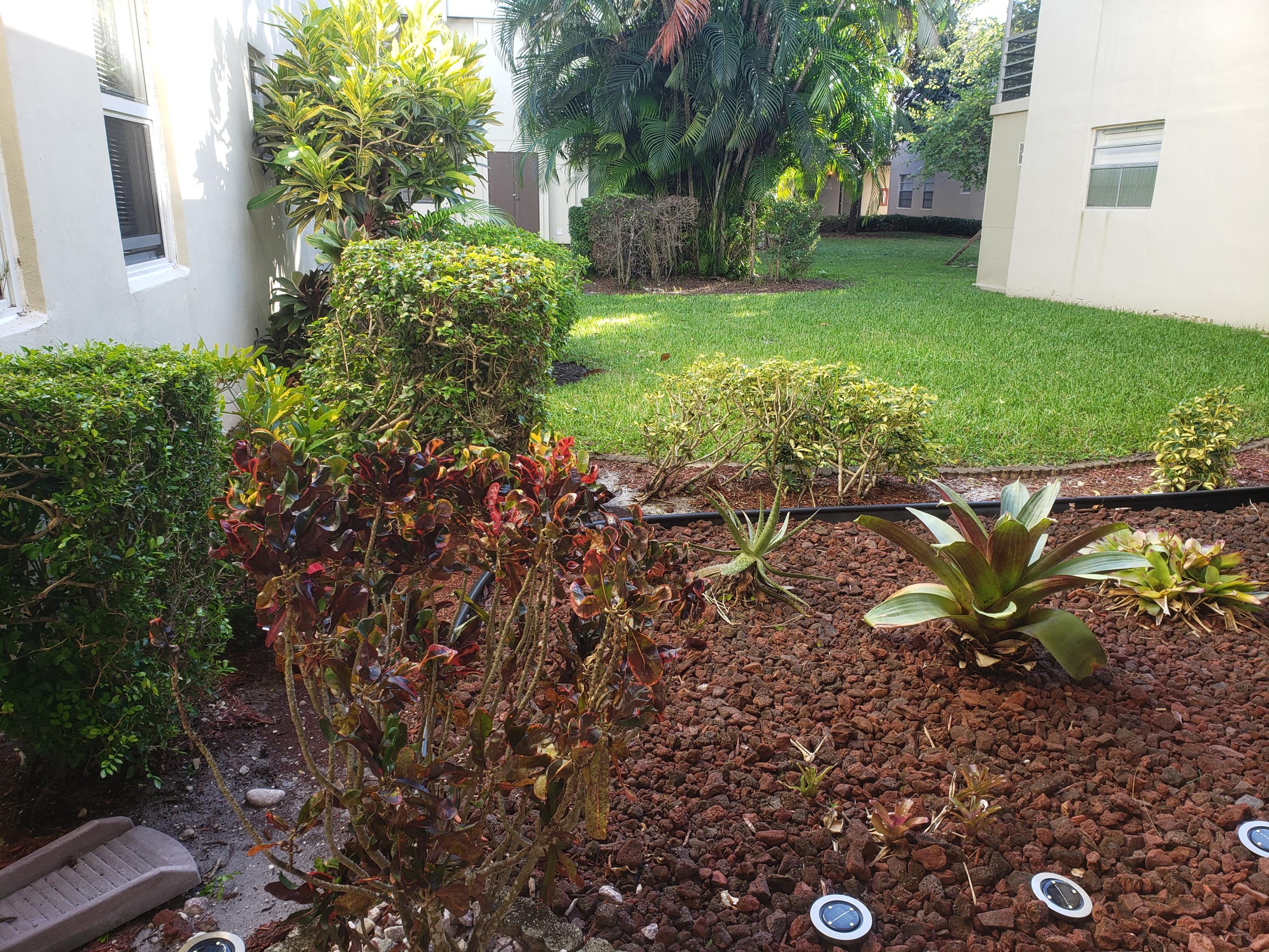 874 Flanders South Delray Beach, FL 33484 - Photo 14 of 34 20201210_152630