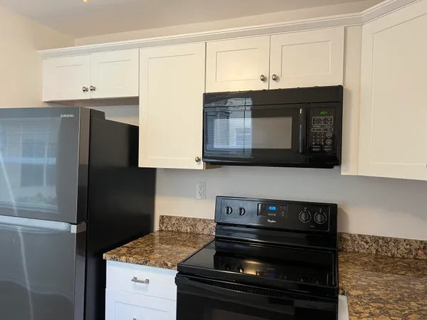 $1,700 | 874 Flanders South, Delray Beach, FL 33484