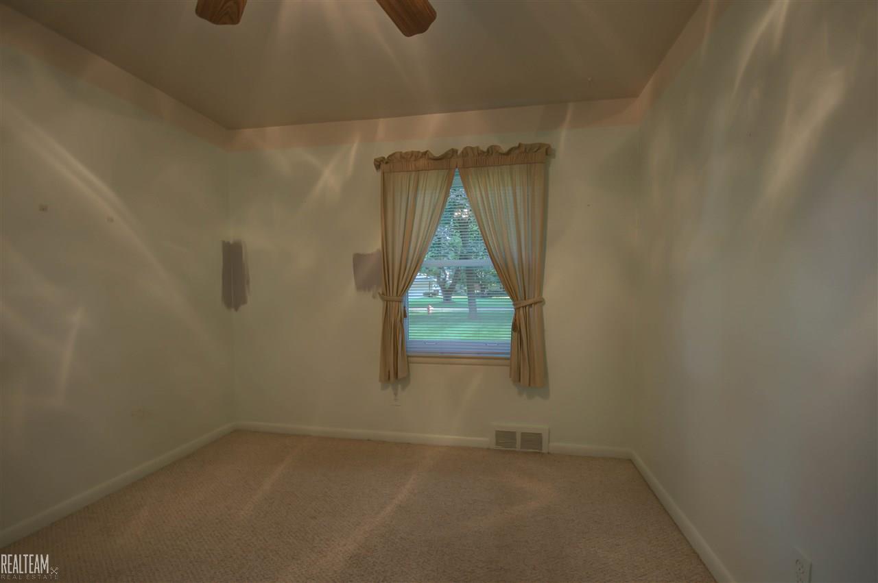 5175 Jamestown Road Utica, MI 48317 - Photo 14 of 20