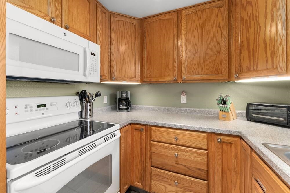 1299 Uluniu Road, Unit F203 Kihei, HI 96753 - Photo 15 of 47