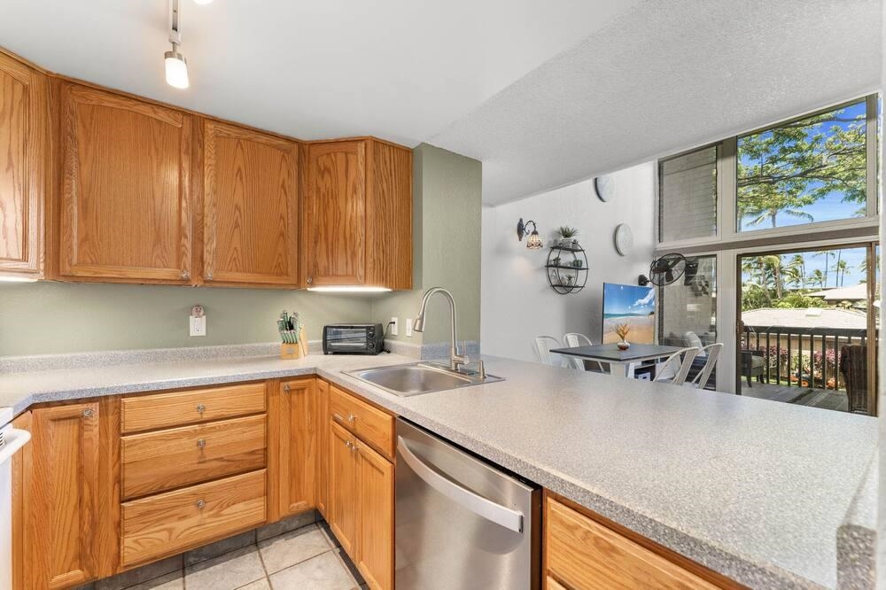 1299 Uluniu Road, Unit F203 Kihei, HI 96753 - Photo 16 of 47