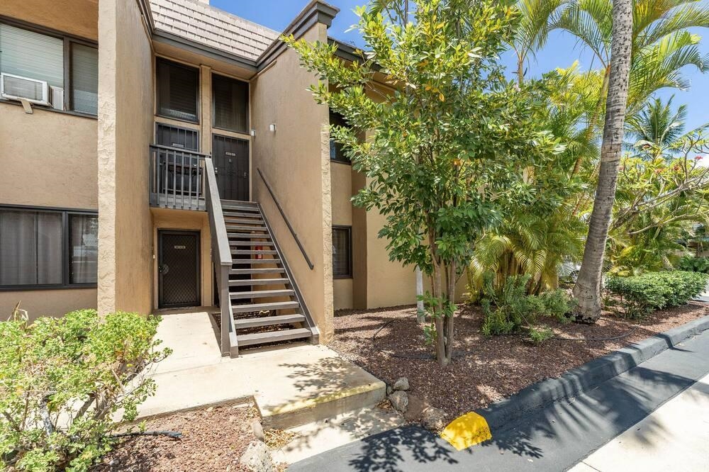 1299 Uluniu Road, Unit F203 Kihei, HI 96753 - Photo 36 of 47