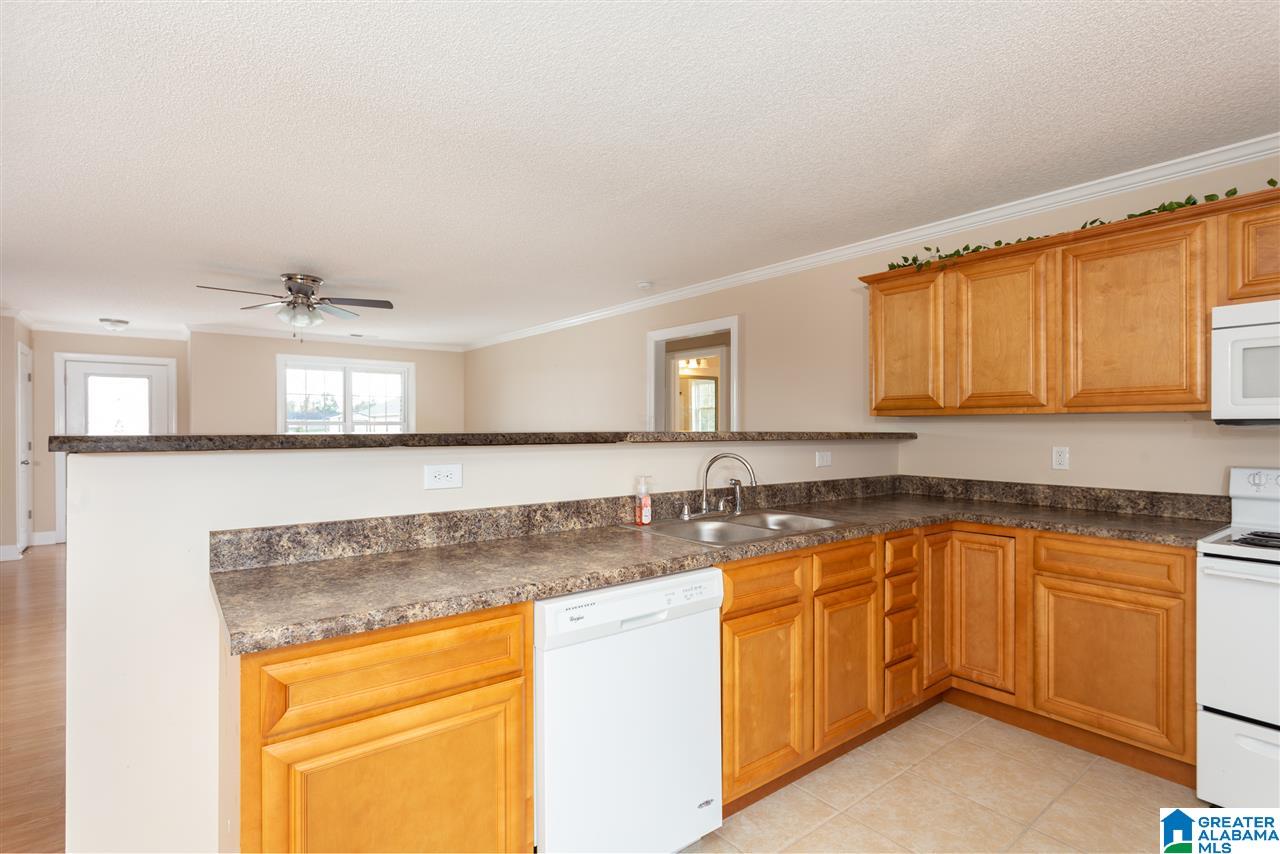 23 Granvil Way Weaver, AL 36277 - Photo 7 of 36