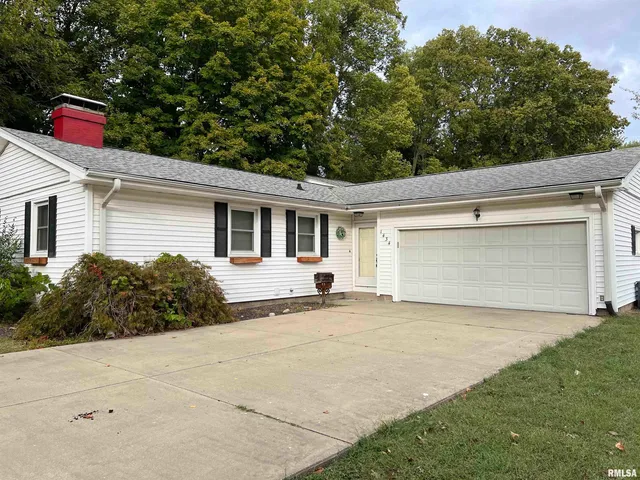 $145,000 | 1434 South East Street, South Jacksonville, IL 62650
