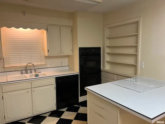 $145,000 | 1434 South East Street, South Jacksonville, IL 62650