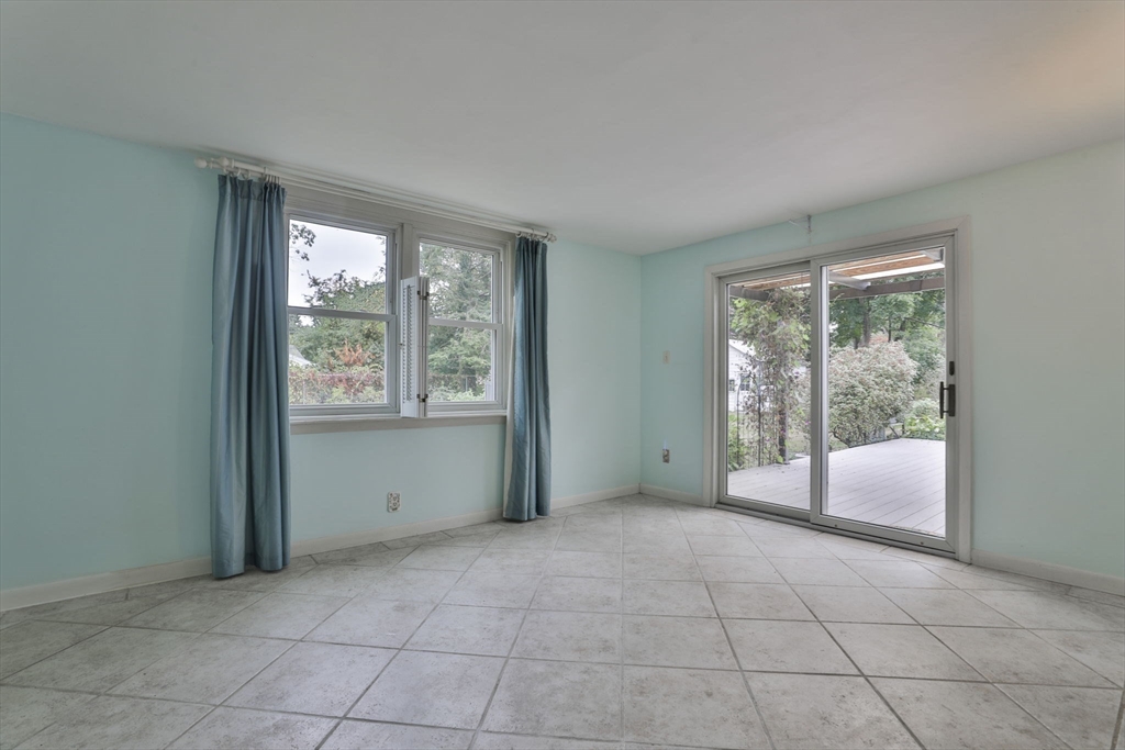 32 Silver Hill Road Maynard, MA 01754 - Photo 10 of 34 a view of an empty room with a window