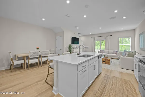 $300,000 | 11993 Calvesta Street, Jacksonville, FL 32256