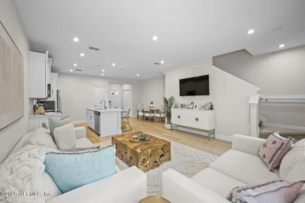 $300,000 | 11993 Calvesta Street, Jacksonville, FL 32256