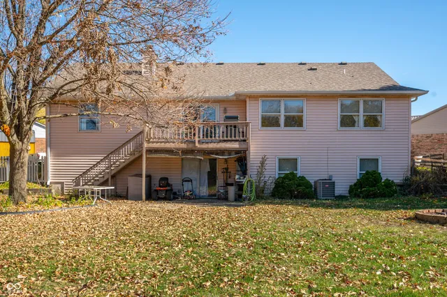 $324,900 | 104 West Hillsboro Drive, Pendleton, IN 46064