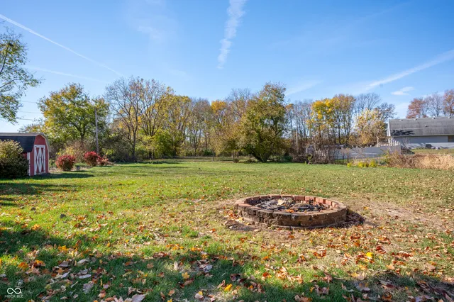 $324,900 | 104 West Hillsboro Drive, Pendleton, IN 46064