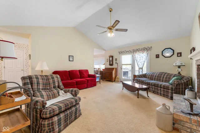 $324,900 | 104 West Hillsboro Drive, Pendleton, IN 46064