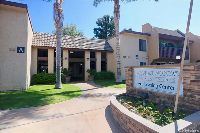 $329,000 | 801 South Lyon Street, Unit A111, Santa Ana, CA 92705