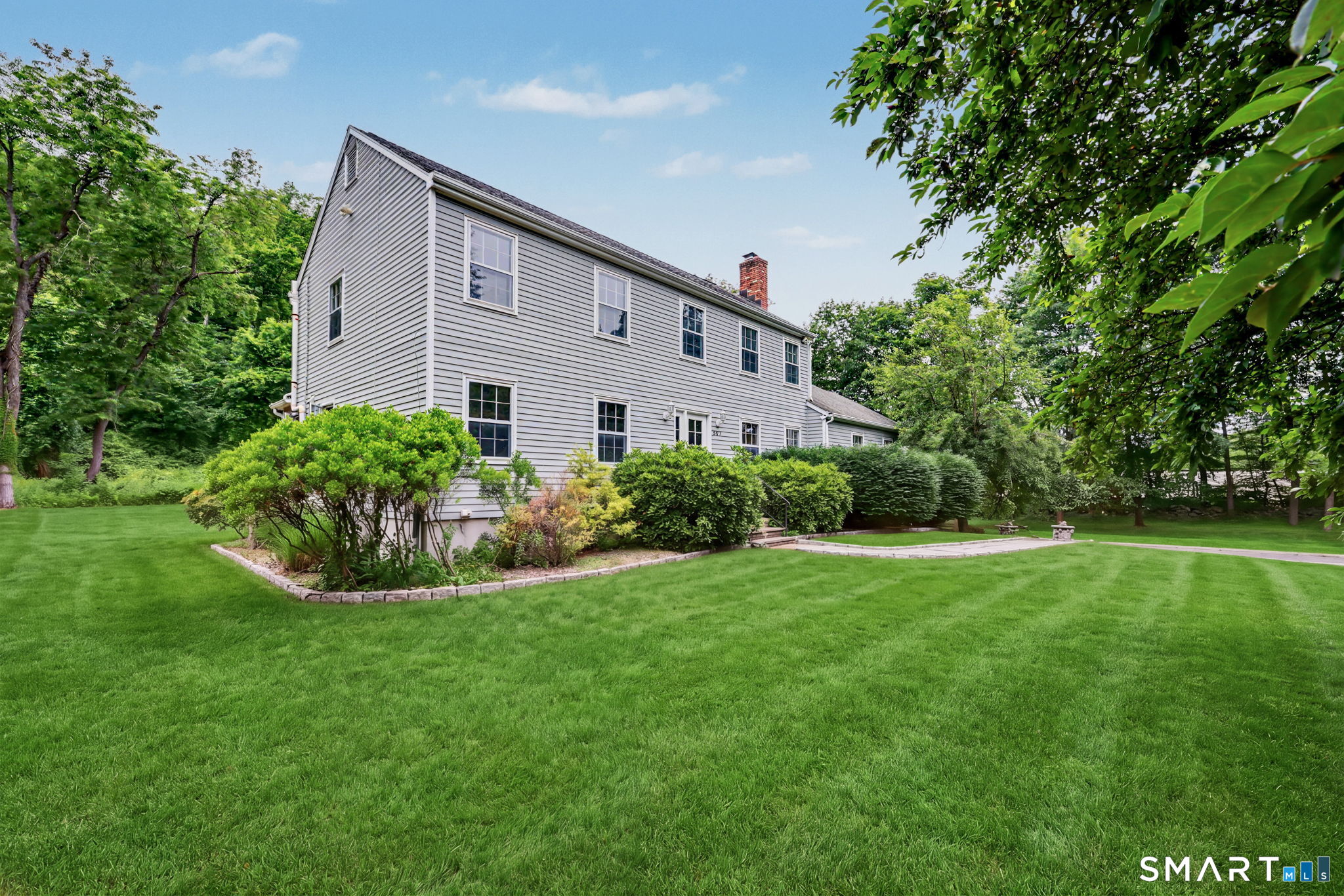 567 Danbury Road Wilton, CT 06897 - Photo 2 of 32