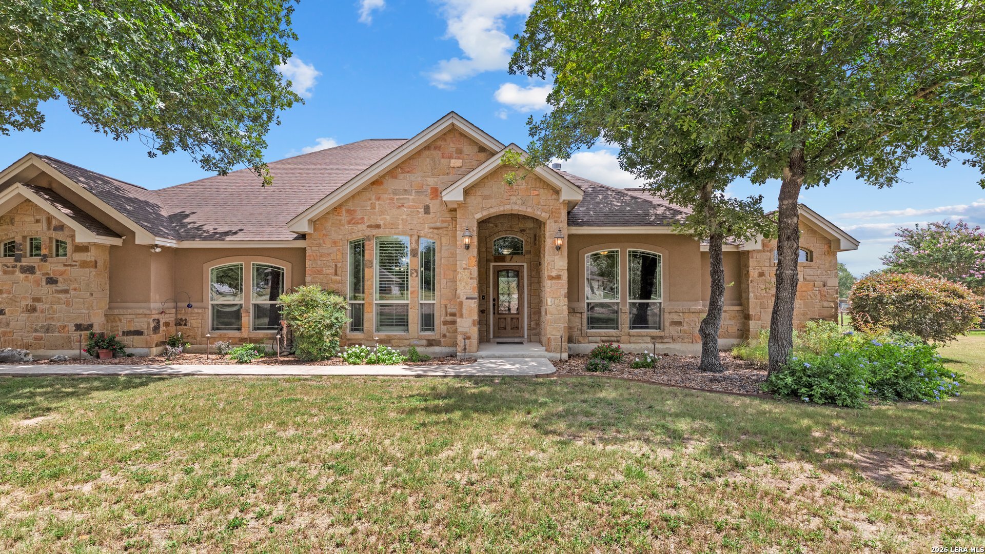 192 Copper Ridge Drive La Vernia, TX 78121 - Photo 1 of 29