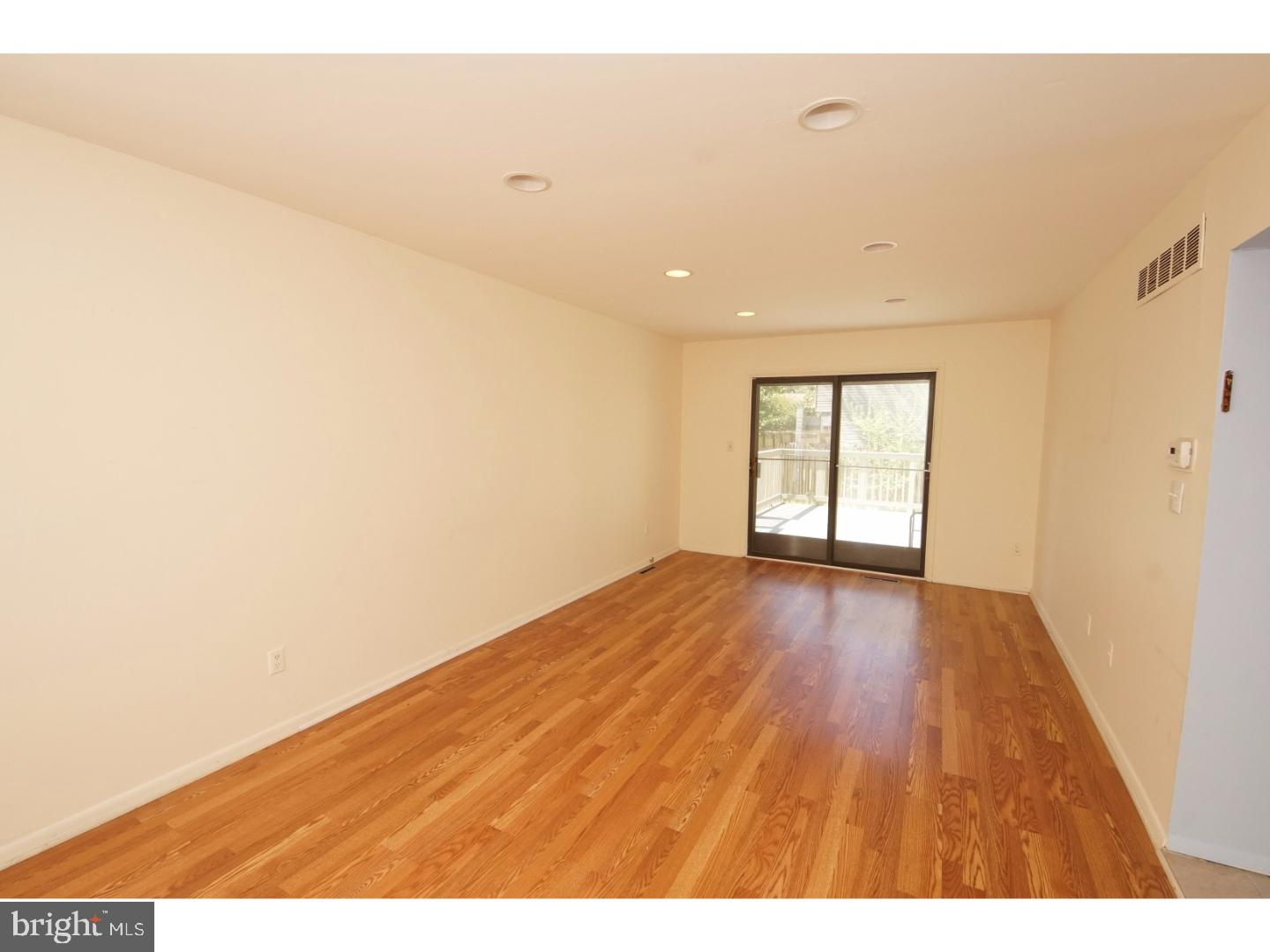 18 Pennington Road East Windsor, NJ 08520 - Photo 3 of 25 Gallery Image 3