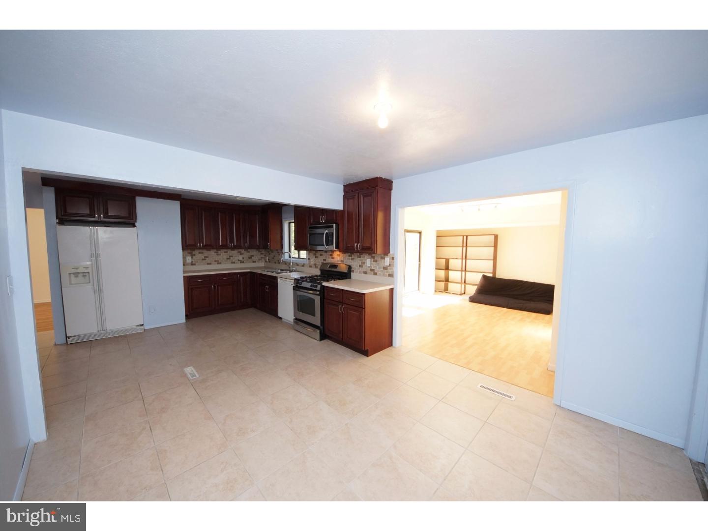 18 Pennington Road East Windsor, NJ 08520 - Photo 7 of 25 Gallery Image 7