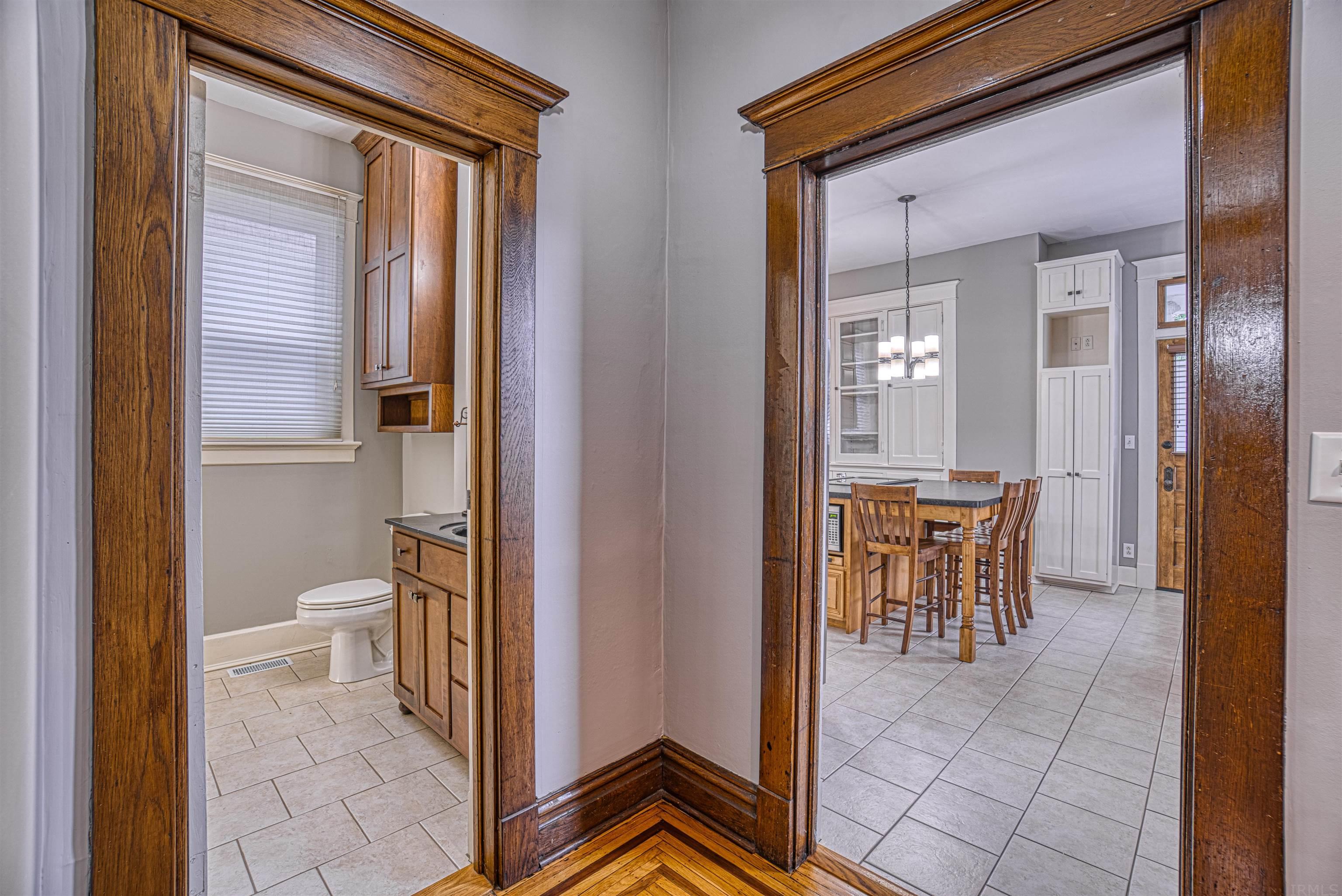 1110 Southeast Riverside Drive Evansville, IN 47713 - Photo 19 of 36 Gallery Image 19