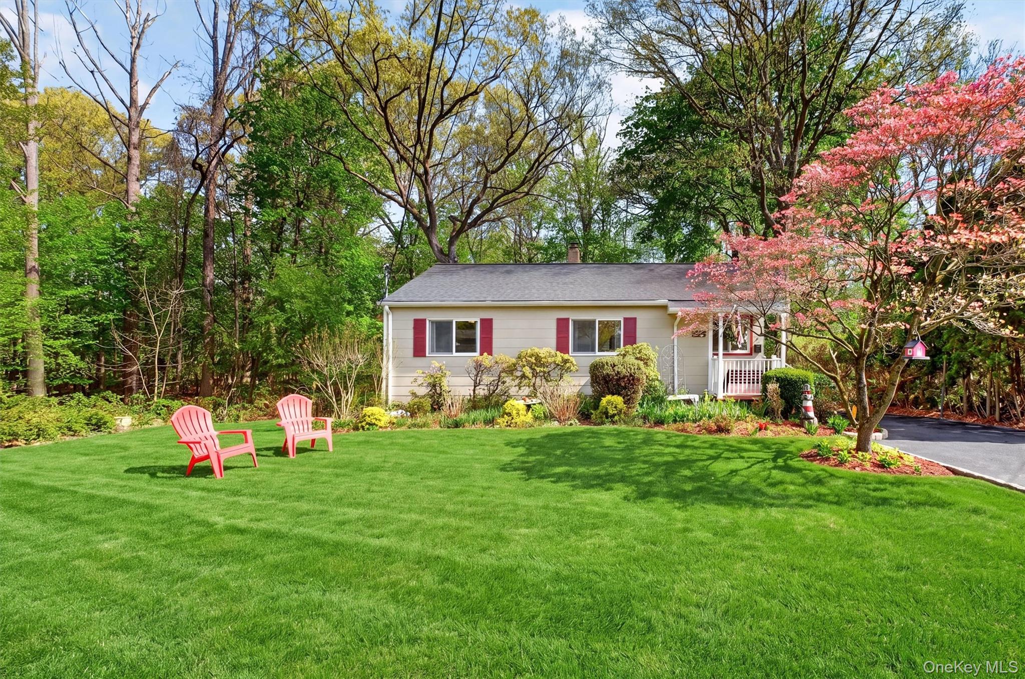25 High Road Montrose, NY 10548 - Photo 3 of 42 Nestled at the end of a cul de sac
