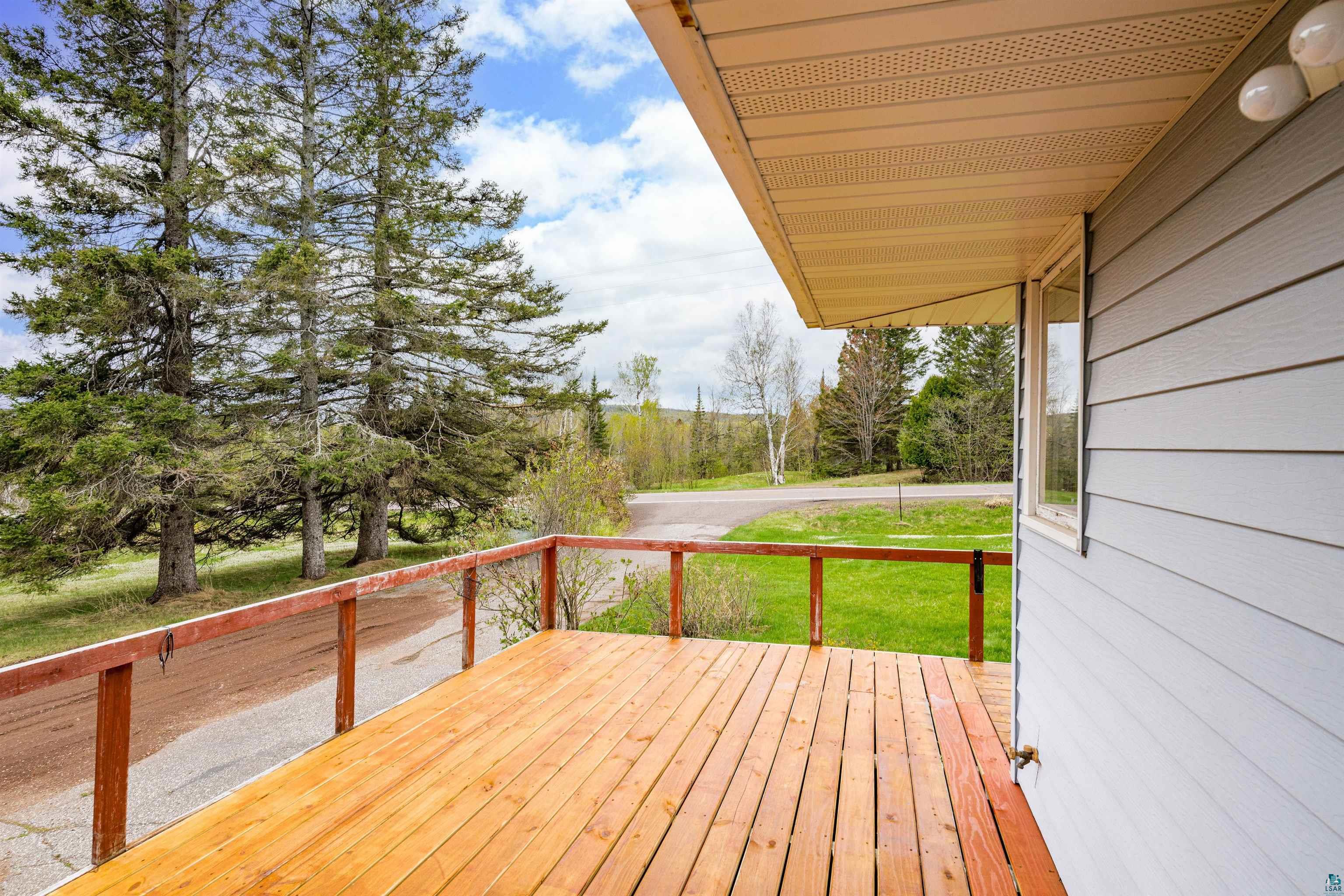 6242 State Highway 1 Silver Bay, MN 55614 - Photo 20 of 43 View of deck