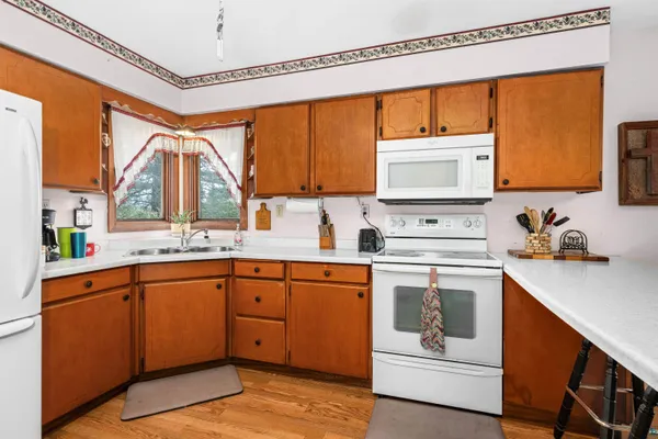 $249,900 | 6242 State Highway 1, Silver Bay, MN 55614