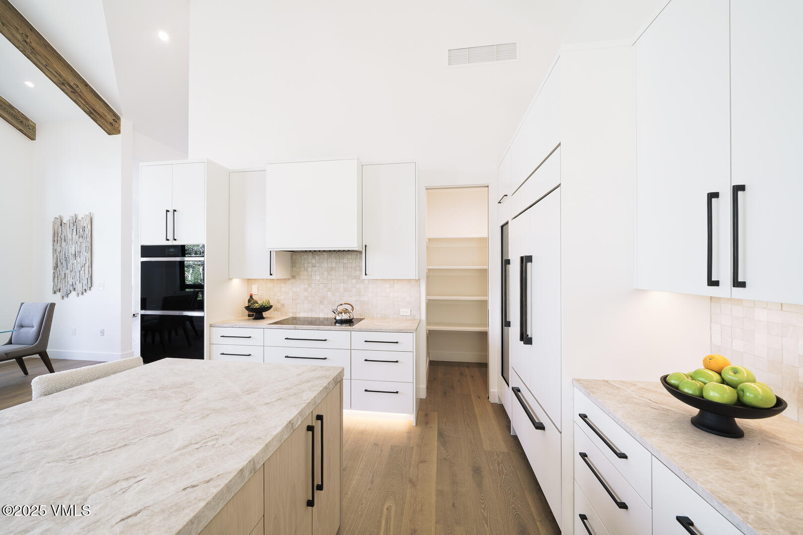 880 Forest Trail Edwards, CO 81632 - Photo 11 of 119 880_Forest_Trail_Staged_057