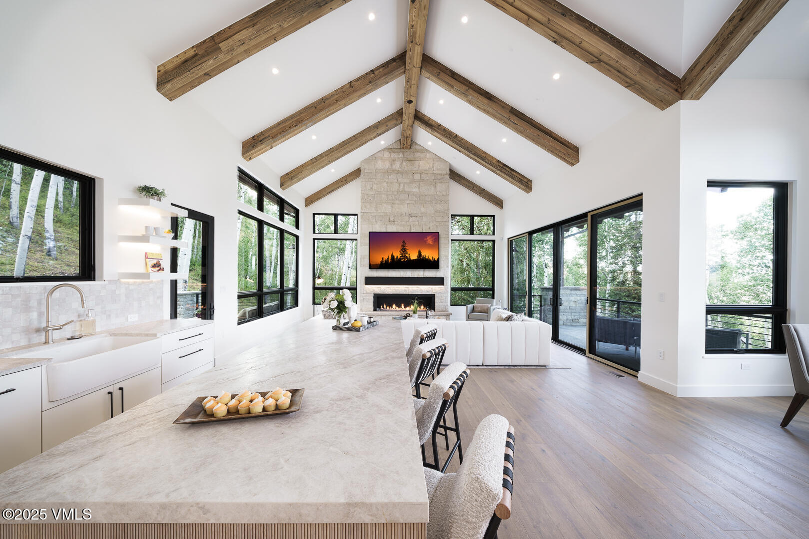 880 Forest Trail Edwards, CO 81632 - Photo 12 of 119 880_Forest_Trail_Staged_059